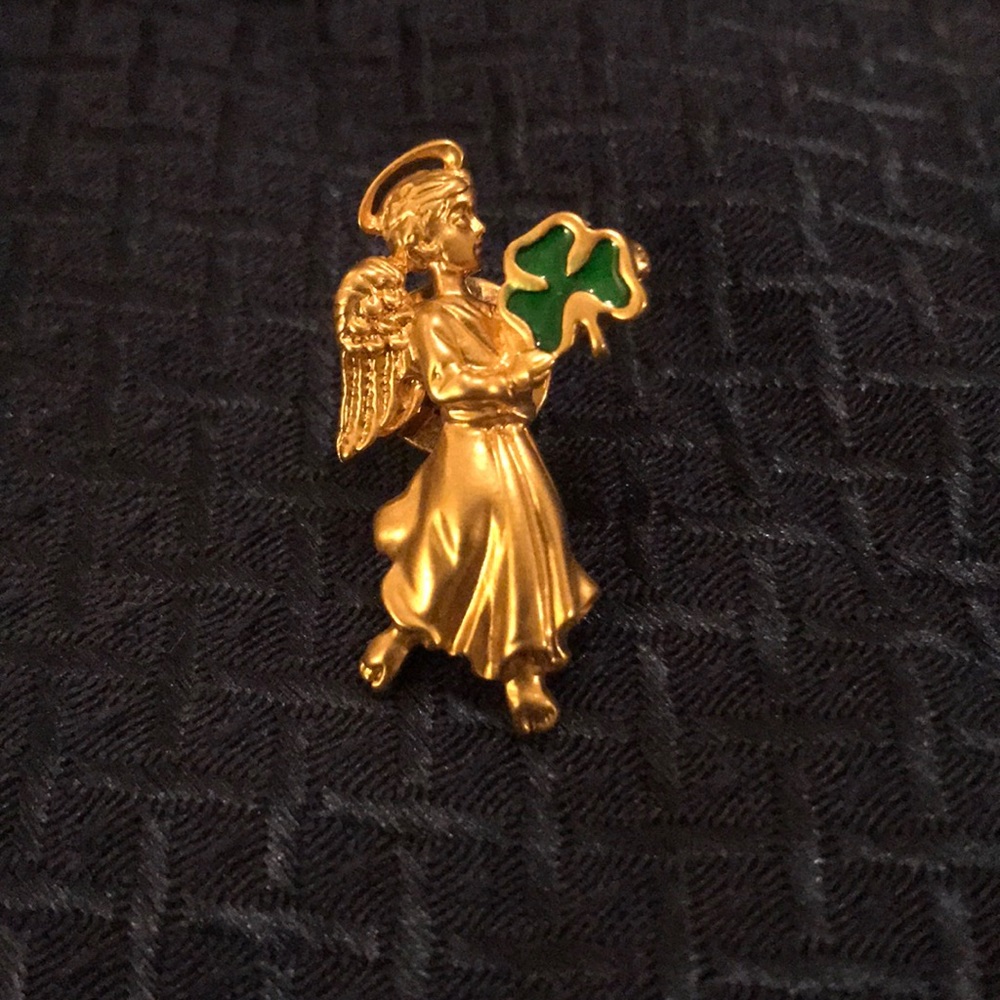 Avon Vintage Goldtone Irish Angel Pin with Clover